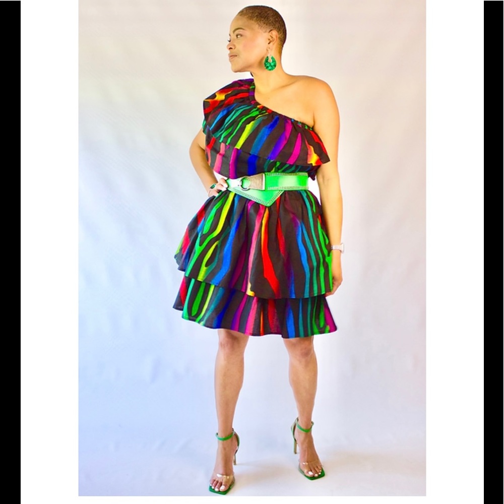 GIVE'EM A LIL SHOULDER DRESS www.nikishaw.com